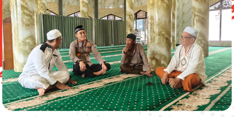 Jalin Hubungan Baik Dengan Masyarakat, Kapolsek Talango Rutin Laksanakan Kegiatan Jum’at Curhat