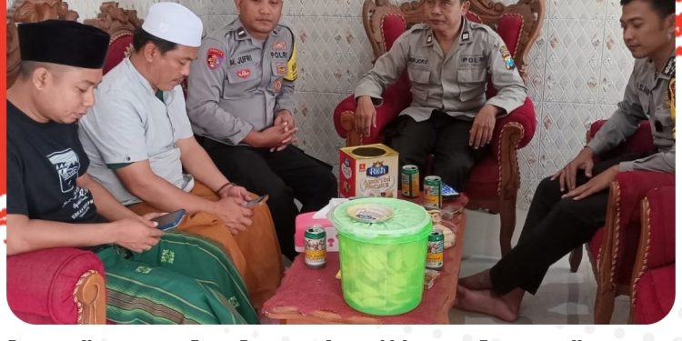 Bhabinkamtibmas Desa Poteran Laksanakan Kegiatan Jum’at Curhat, Masyarakat Berikan Respon Positif